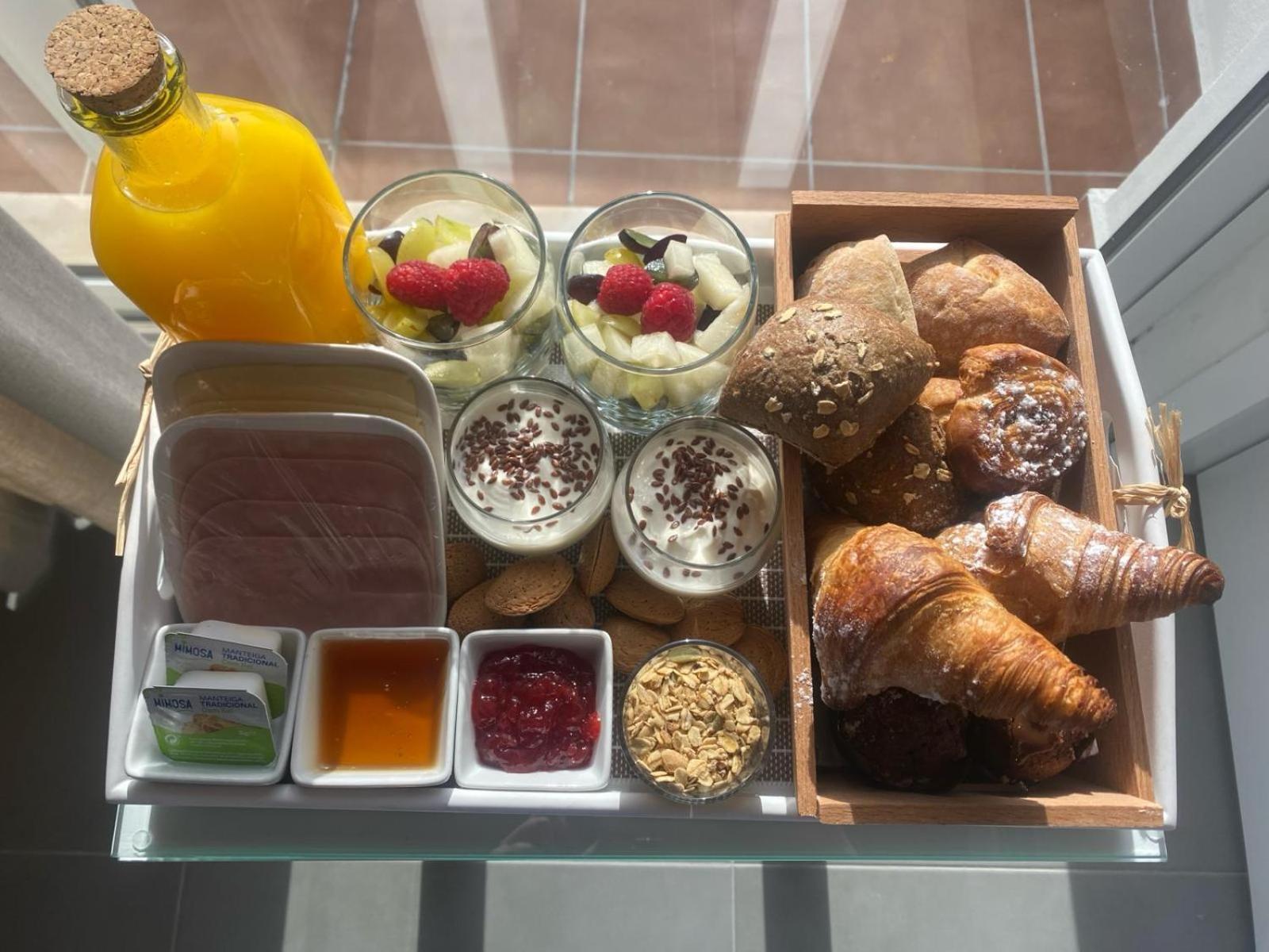 Azinheira Suites Townhouse - Alojamento Turistico (Adults Only) Elvas Ngoại thất bức ảnh